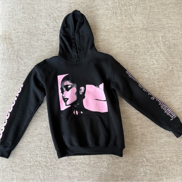 Ariana Grande Hoodie - Picture 1 of 7